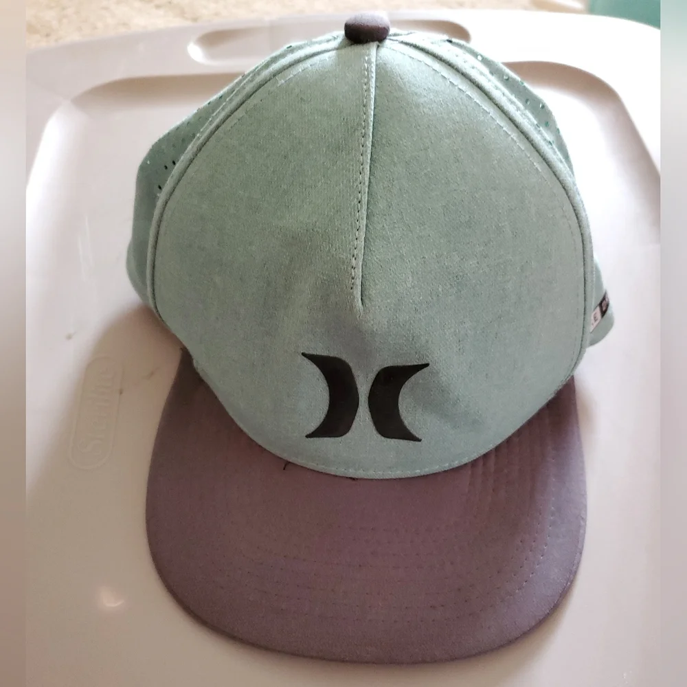 Hurley Dri-Fit Hat - Picture 1 of 8